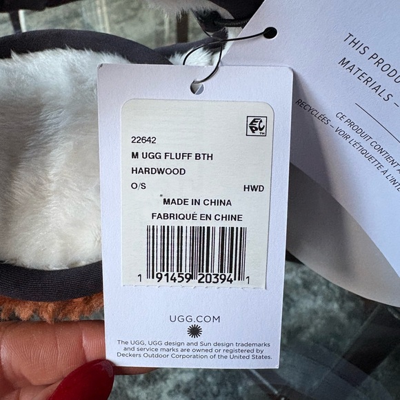 UGG Behind the head ear warmers NWT in box! - Picture 3 of 5